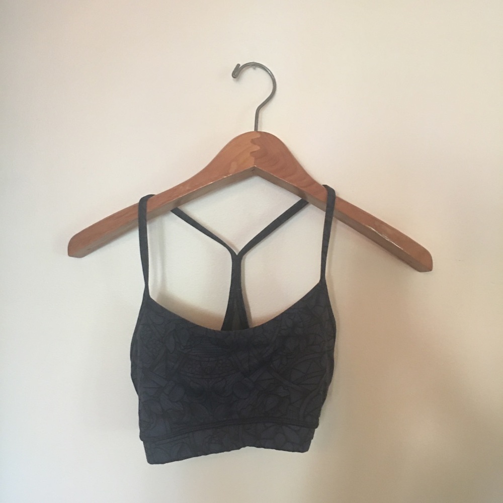 Lululemon sports bra